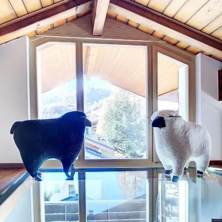 Apartment Penthouse Zen - Matterhornblick- 2 Min- Vom Lift Entfernt By Interhome