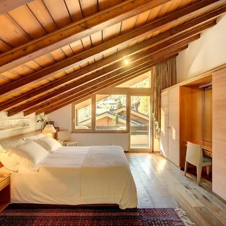 Apartment Penthouse Zen - Matterhornblick- 2 Min- Vom Lift Entfernt By Interhome Zermatt